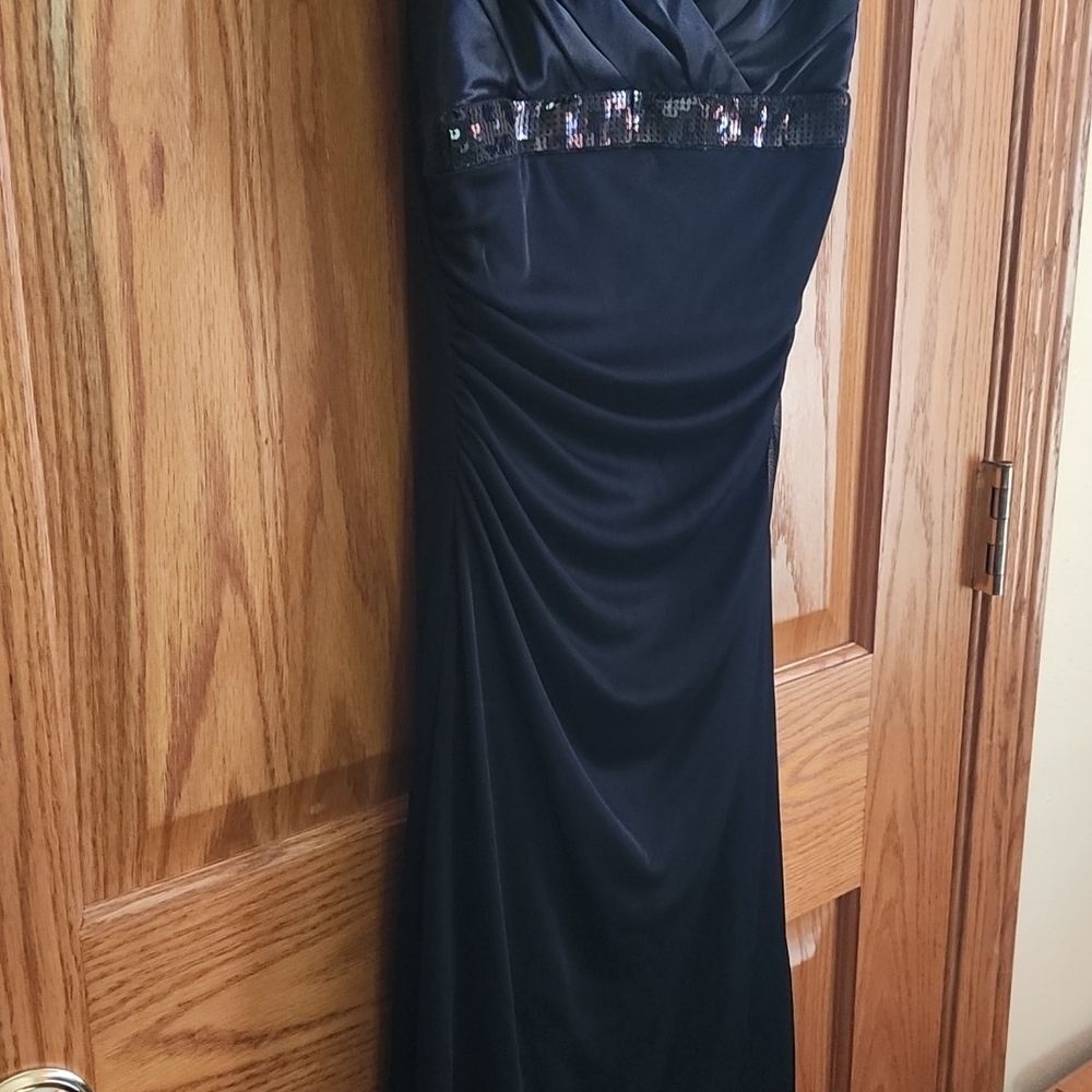 R𝅺UBY ROX Black Spaghetti Strap Dress - Picture 4 of 7